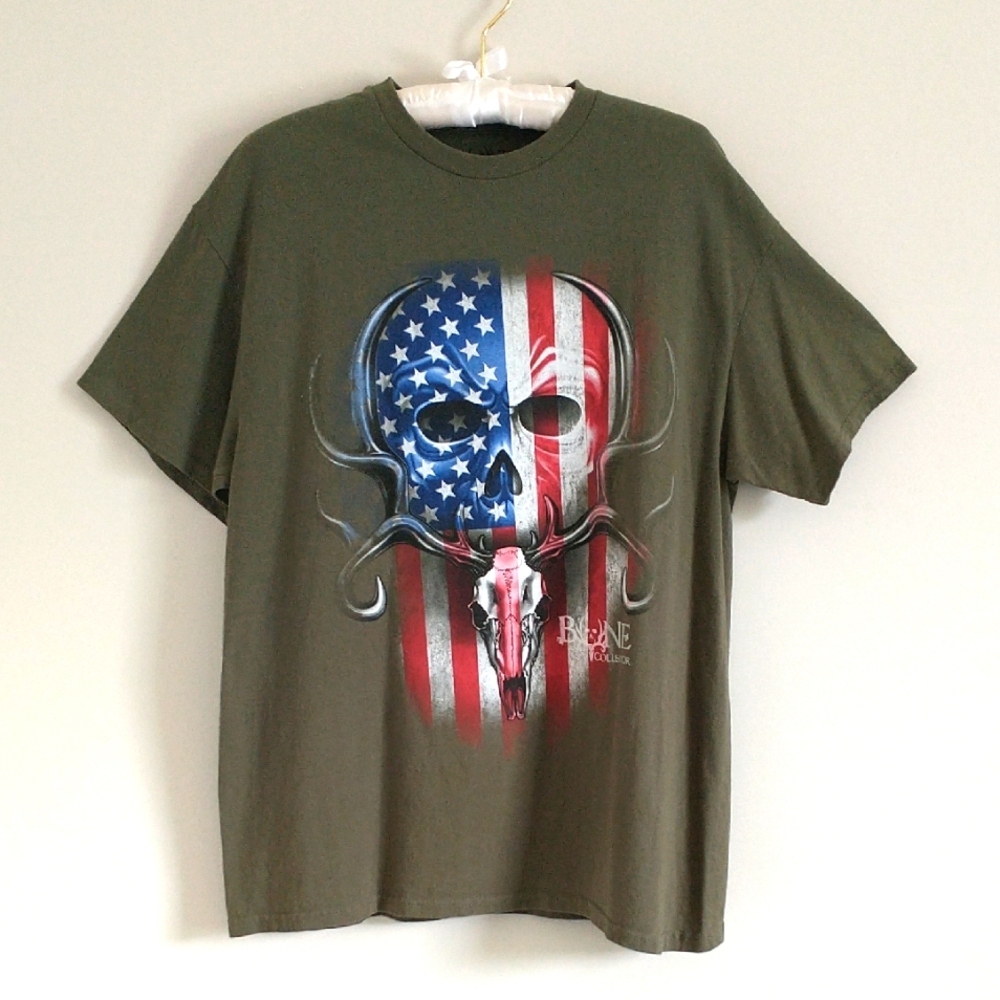 BONE COLLECTOR Olive Green Graphic T-Shirt